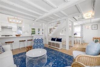 36 William St in Newport, RI - Building Photo - Building Photo