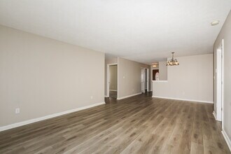 6667 W Longview Dr in McCordsville, IN - Foto de edificio - Building Photo