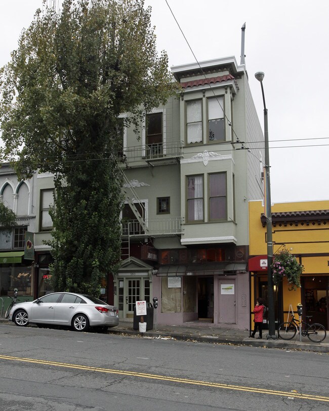 558 Castro St in San Francisco, CA - Building Photo - Building Photo