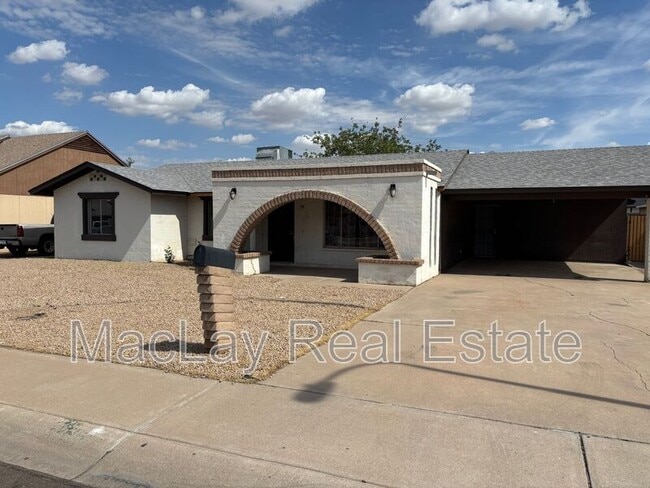 property at 7320 W Rose Ln