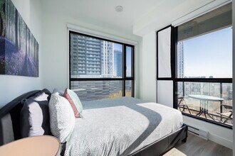 665 Rue Versailles in Montréal, QC - Building Photo - Building Photo