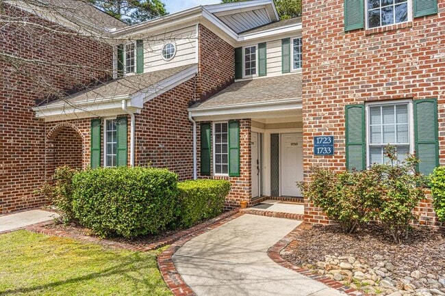 1733 Woodbrooke Dr in Southern Pines, NC - Building Photo - Building Photo