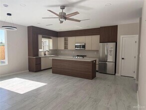 20 Corales St in Mission, TX - Building Photo - Building Photo