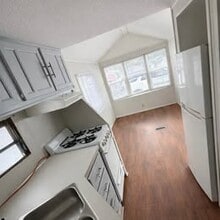 521 Bedford Rd N in Battle Creek, MI - Building Photo - Building Photo