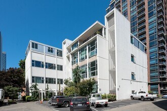 1000 Union St in Seattle, WA - Building Photo - Building Photo