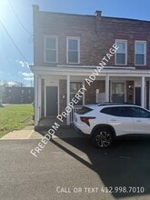 7814 Formosa Way in Pittsburgh, PA - Building Photo - Building Photo