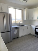 43712 Alameda Dr in Chilliwack, BC - Building Photo - Building Photo