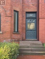 436 Markham St in Toronto, ON - Building Photo