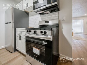 40365 Plymouth Rd in Plymouth, MI - Building Photo - Building Photo