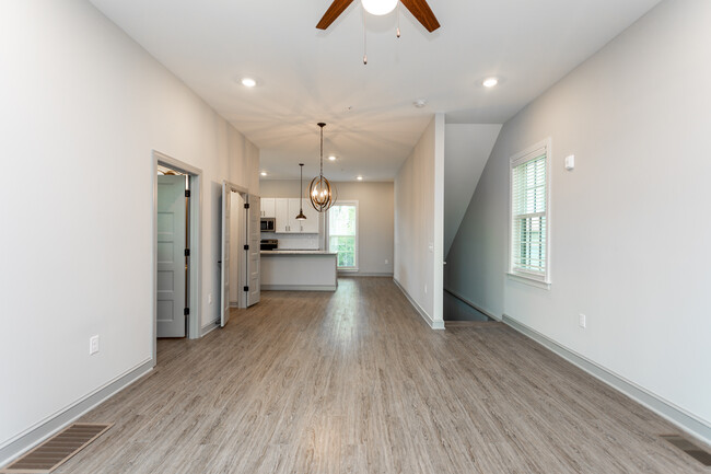 655 East Bay in Charleston, SC - Building Photo - Interior Photo