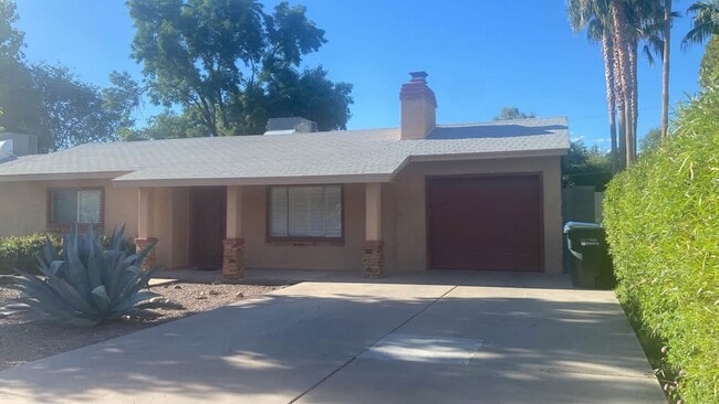 property at 1312 E Coolidge St