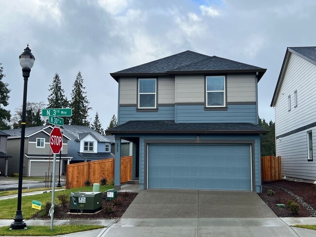 2945 N 3rd Way in Ridgefield, WA - Building Photo - Building Photo