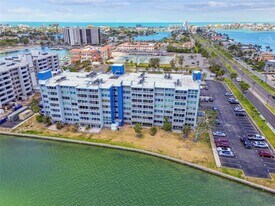 500 Treasure Island Causeway in Treasure Island, FL - Building Photo