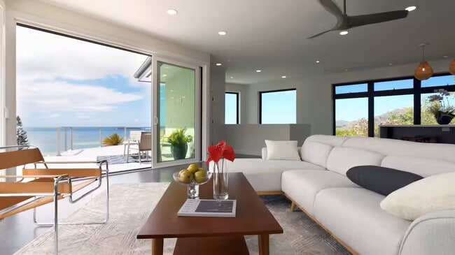 44-652-652 Kane‘ohe Bay Dr in Kaneohe, HI - Building Photo - Building Photo