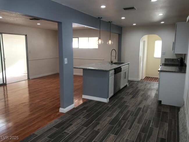 property at 5724 Idle Ave