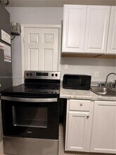 5941 NW 14th Ct in Sunrise, FL - Foto de edificio - Building Photo