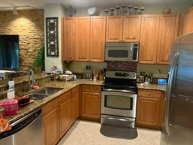 3171 SW Otter Ln in Stuart, FL - Building Photo - Building Photo