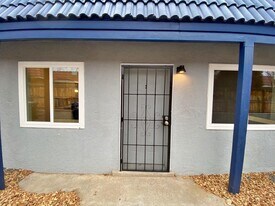 12120 Menaul Blvd NE in Albuquerque, NM - Building Photo
