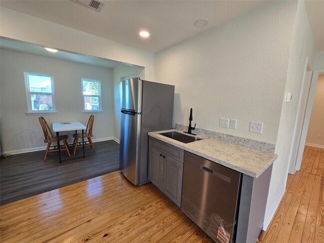 914 Avenue K in Galveston, TX - Building Photo - Building Photo