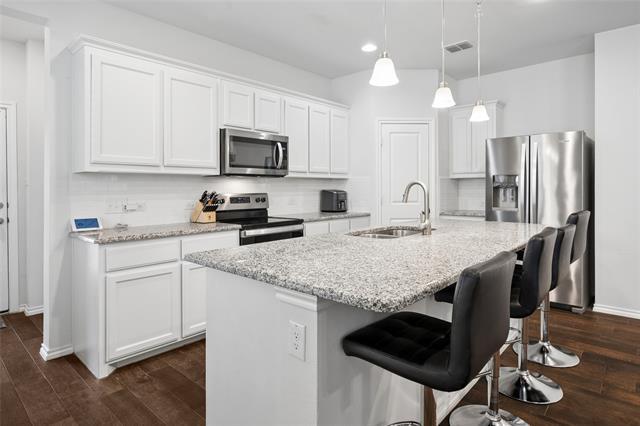 property at 517 Concho St