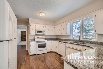 931 Market St S in Shakopee, MN - Building Photo - Building Photo