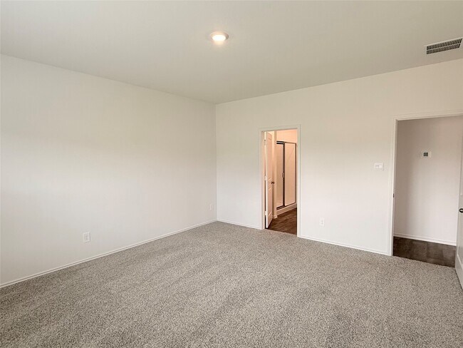 property at 31315 Yatesbury Ln