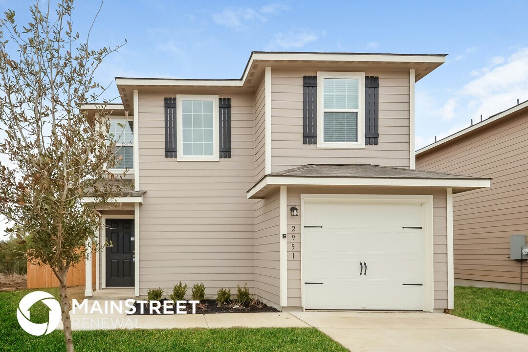 2951 Lavender Mdw in San Antonio, TX - Foto de edificio