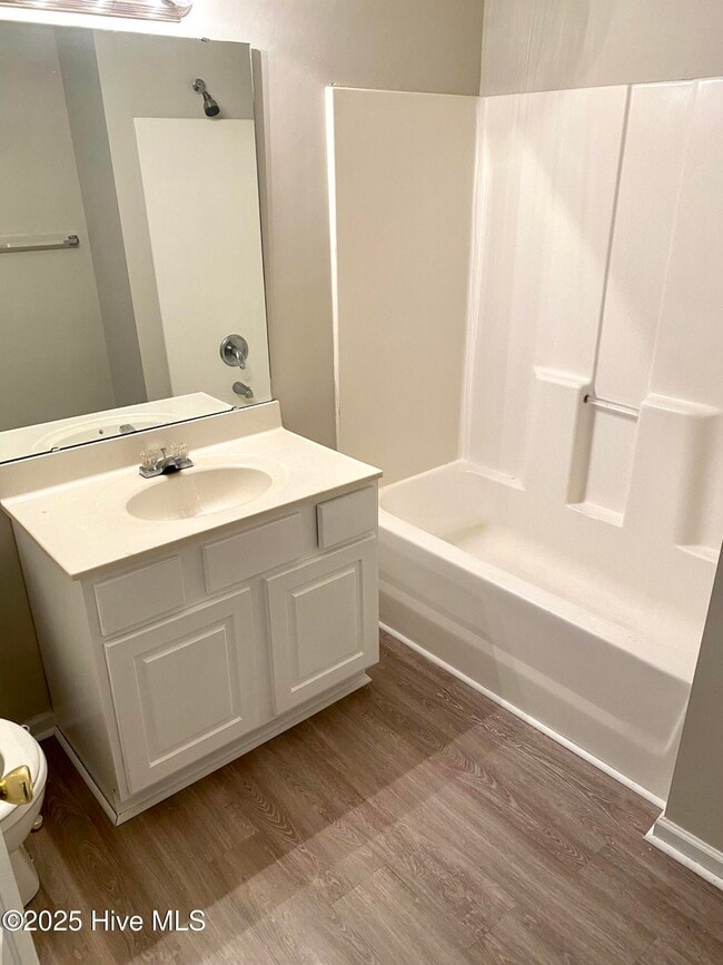 3001 MacGregor Downs Rd in Greenville, NC - Building Photo - Building Photo