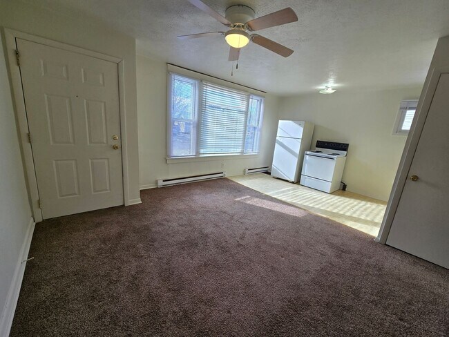 618 E Mulberry St in Bloomington, IL - Building Photo - Building Photo