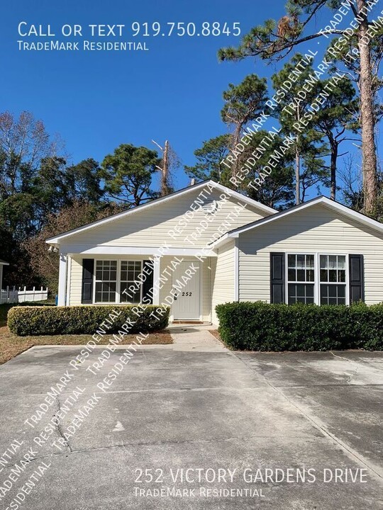 252 Victory Gardens Dr in Wilmington, NC - Building Photo