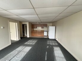 7 Depot Square in Ipswich, MA - Building Photo