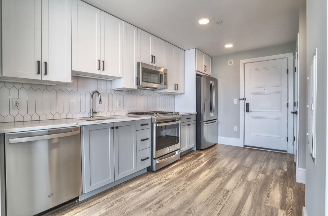 32 Oakland Ave in Jersey City, NJ - Building Photo