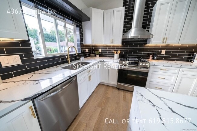 4367 Lerida Dr in San Diego, CA - Building Photo - Building Photo