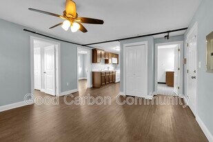 618 Elmwood Ave in Buffalo, NY - Building Photo