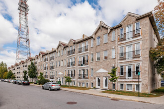 Wilson Condos in Montréal, QC - Building Photo - Building Photo