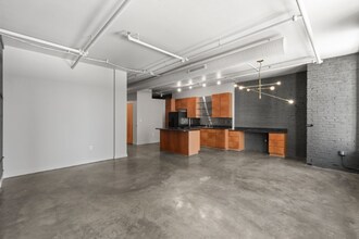 1006 Olive St in St. Louis, MO - Building Photo - Building Photo