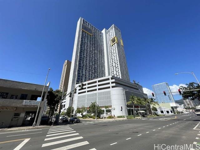 property at 988 Halekauwila St