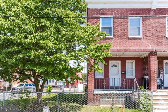 property at 5119 Hawthorne St