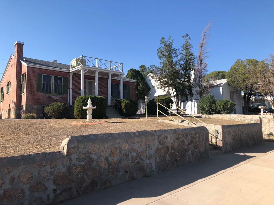 1515 Carlyle Pl in El Paso, TX - Foto de edificio