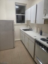 817 Ringwood Ave in Pompton Lakes, NJ - Building Photo - Building Photo