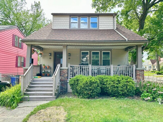 property at 851 Gardendale St
