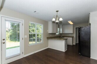 601 Baroque Terrace in Mcdonough, GA - Building Photo - Building Photo