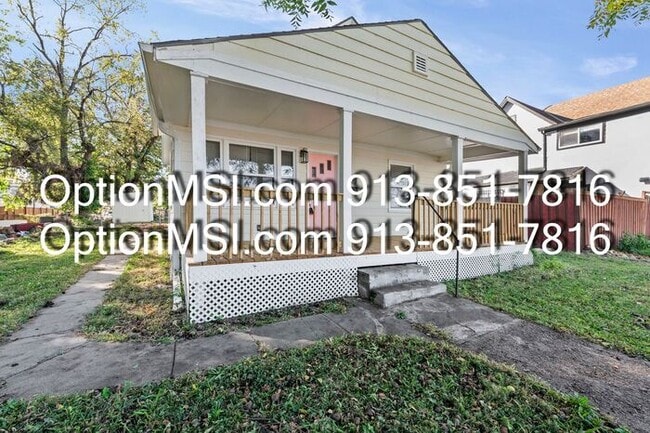 921 Armstrong Ave in Kansas City, KS - Building Photo - Building Photo