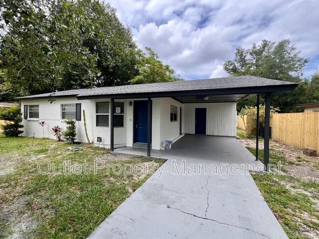 property at 2713 Geoffrey Dr