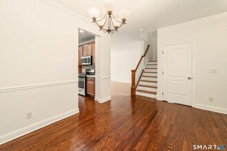 13 Paulding Terrace in Danbury, CT - Building Photo - Building Photo