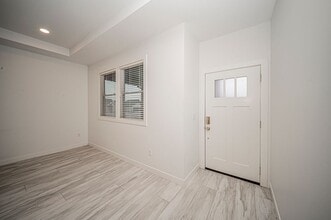 2501 Oriole Ln in Junction City, KS - Building Photo - Building Photo