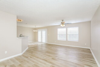 5655 Cheval Ln in Indianapolis, IN - Building Photo - Building Photo