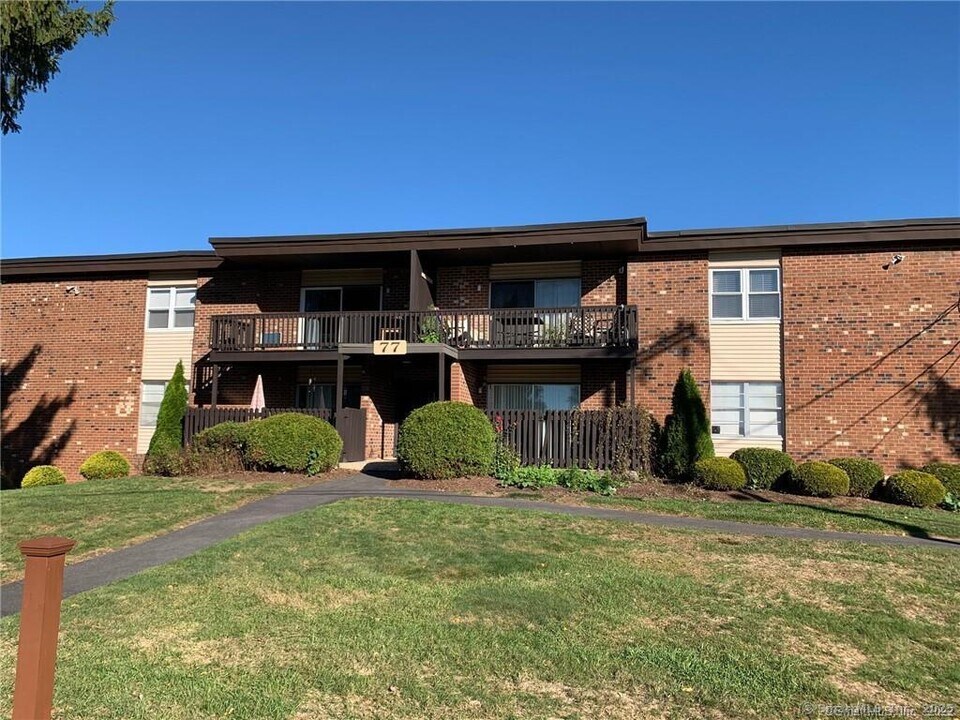 77 Balance Rock Rd in Seymour, CT - Building Photo