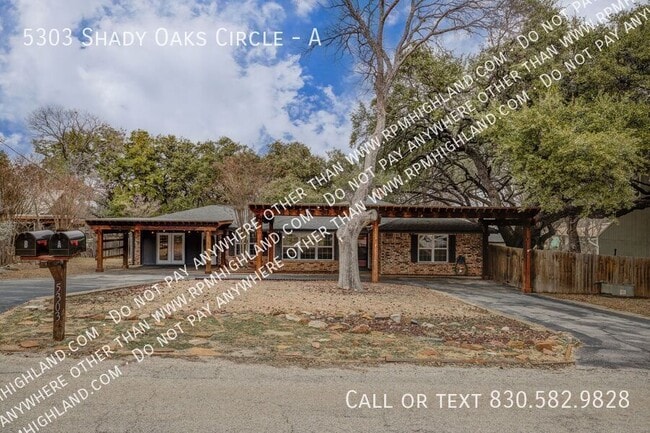 5303 Shady Oak Cir in Kingsland, TX - Foto de edificio - Building Photo