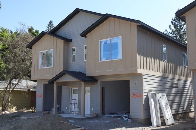 2020 N 12th St in Coeur d'Alene, ID - Building Photo - Building Photo